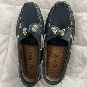 Sperry docksider boat shoes - size 7M